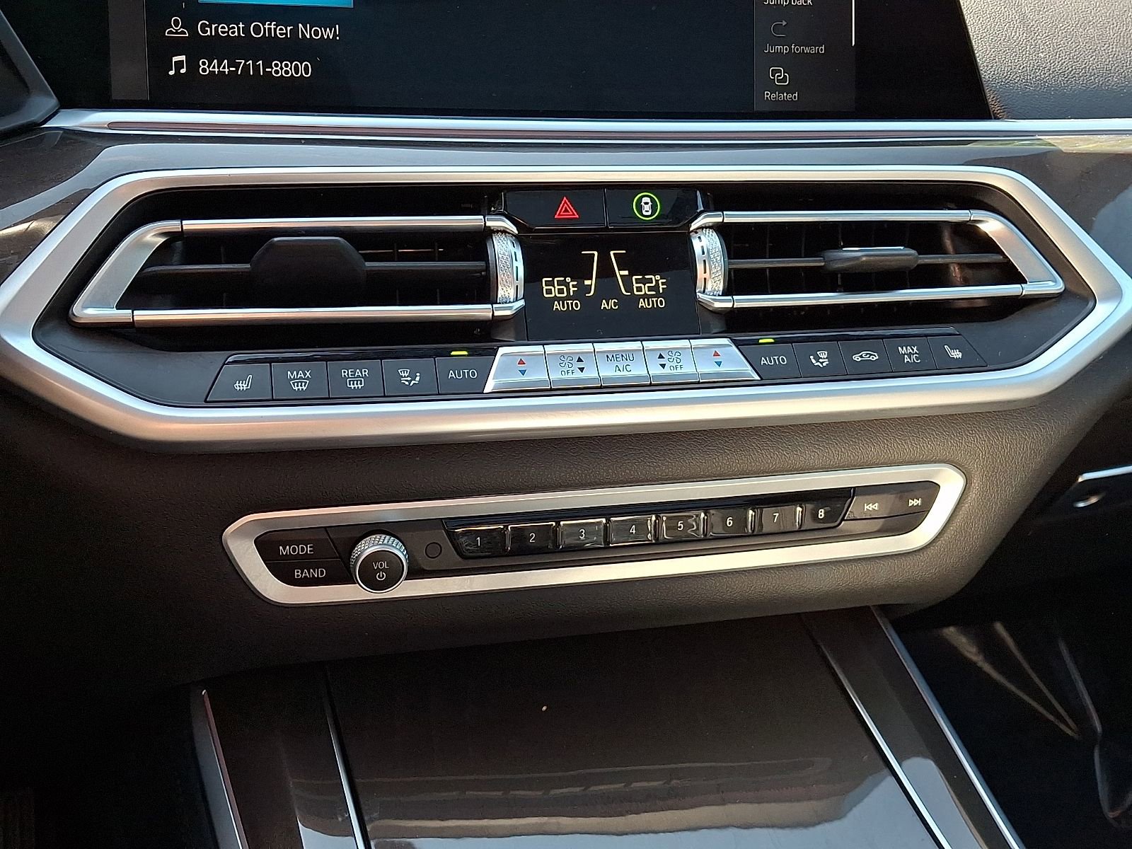 Used 2022 BMW X5 xDrive40i w/ Premium Package AWD/4WD image 16