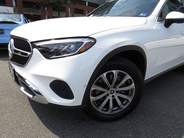 Used 2026 Mercedes-Benz GLC 300 4MATIC image 23