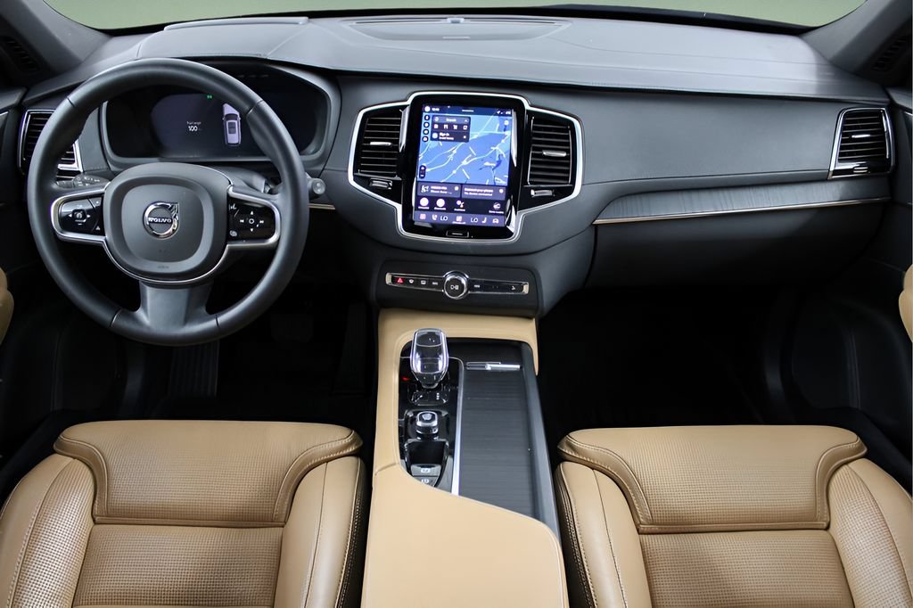 Certified 2023 Volvo XC90 B6 Ultimate w/ Protection Package Premier AWD/4WD image 17