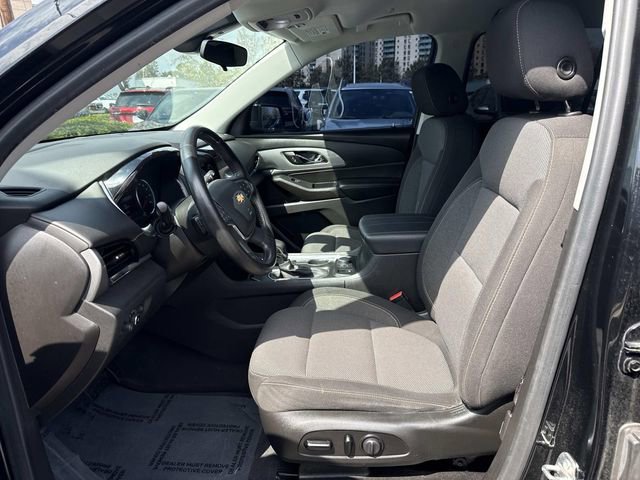 Certified 2021 Chevrolet Traverse LT FWD image 20