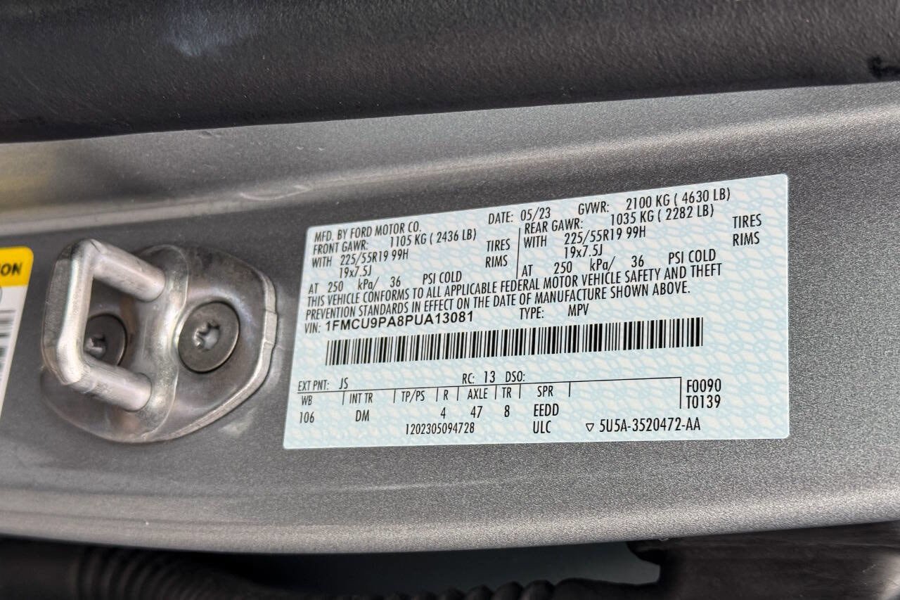Used 2023 Ford Escape ST-Line Elite w/ Premium Technology Package AWD/4WD image 24