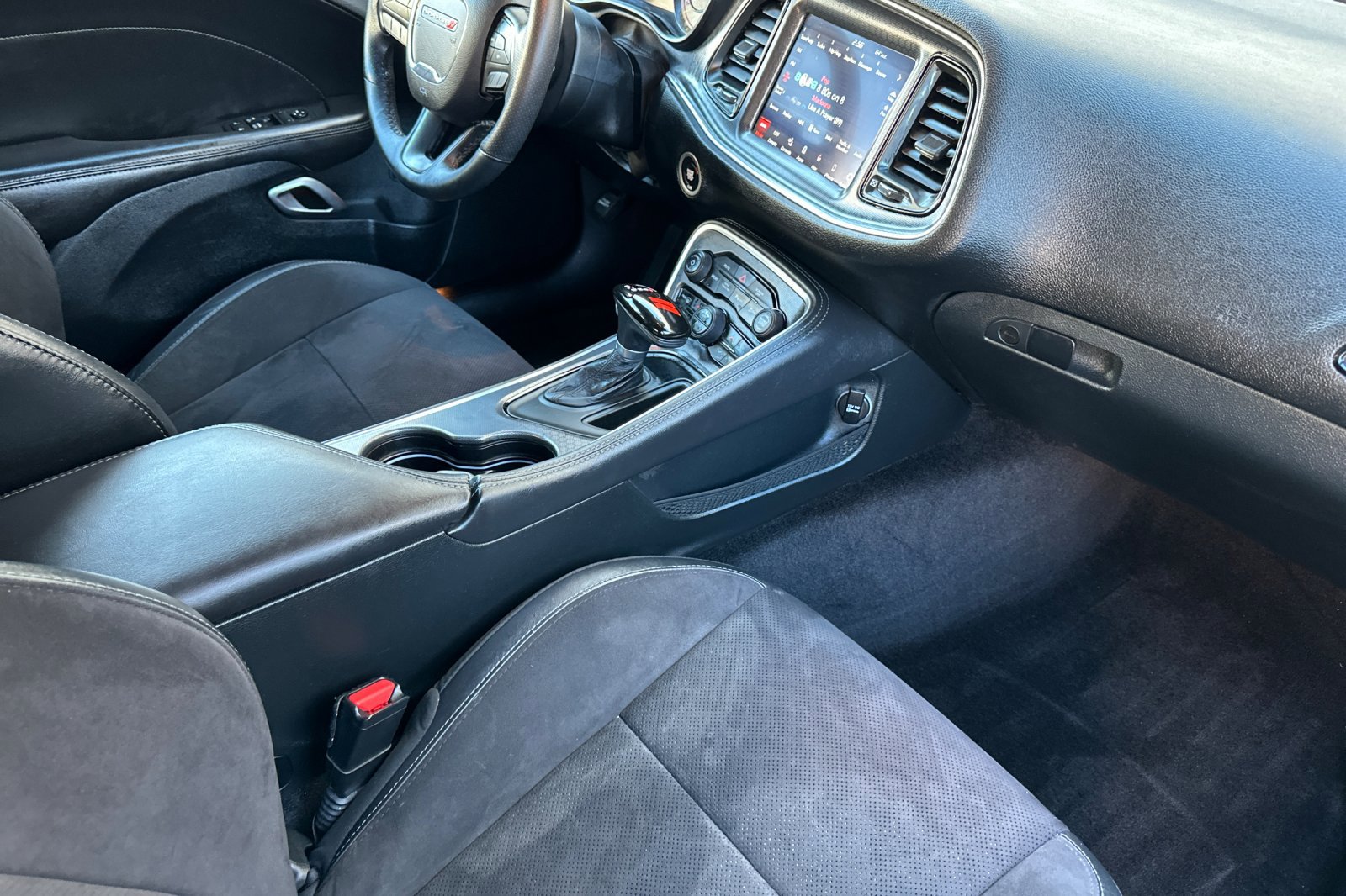 Used 2018 Dodge Challenger T/A image 18