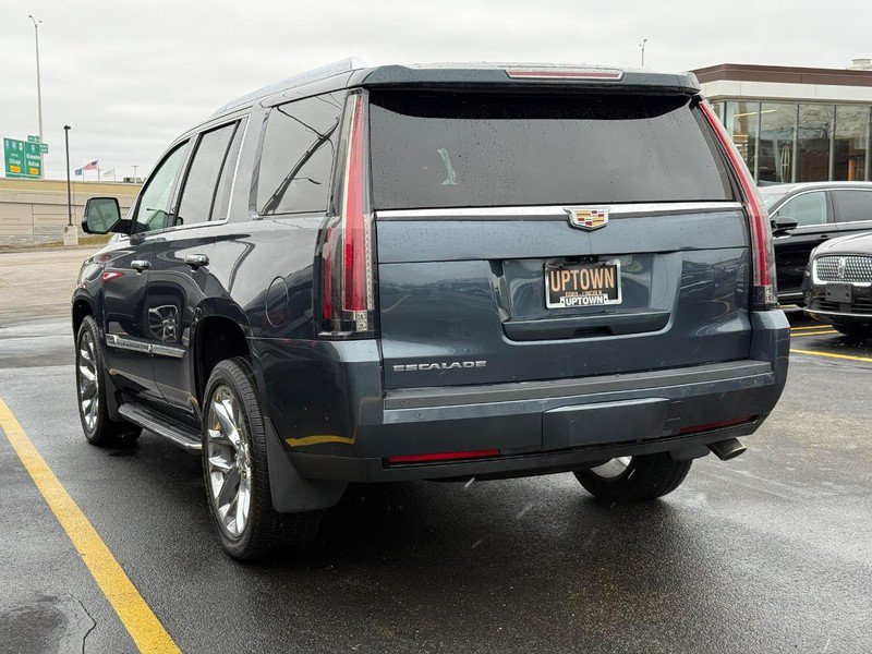 Used 2019 Cadillac Escalade Premium Luxury AWD/4WD image 7