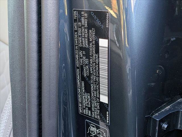 New 2026 Volvo XC90 B6 Plus w/ Protection Package Premier image 20