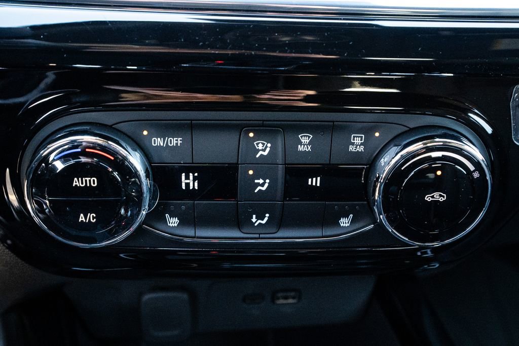 New 2025 Chevrolet Trax RS w/ Driver Confidence Package image 27