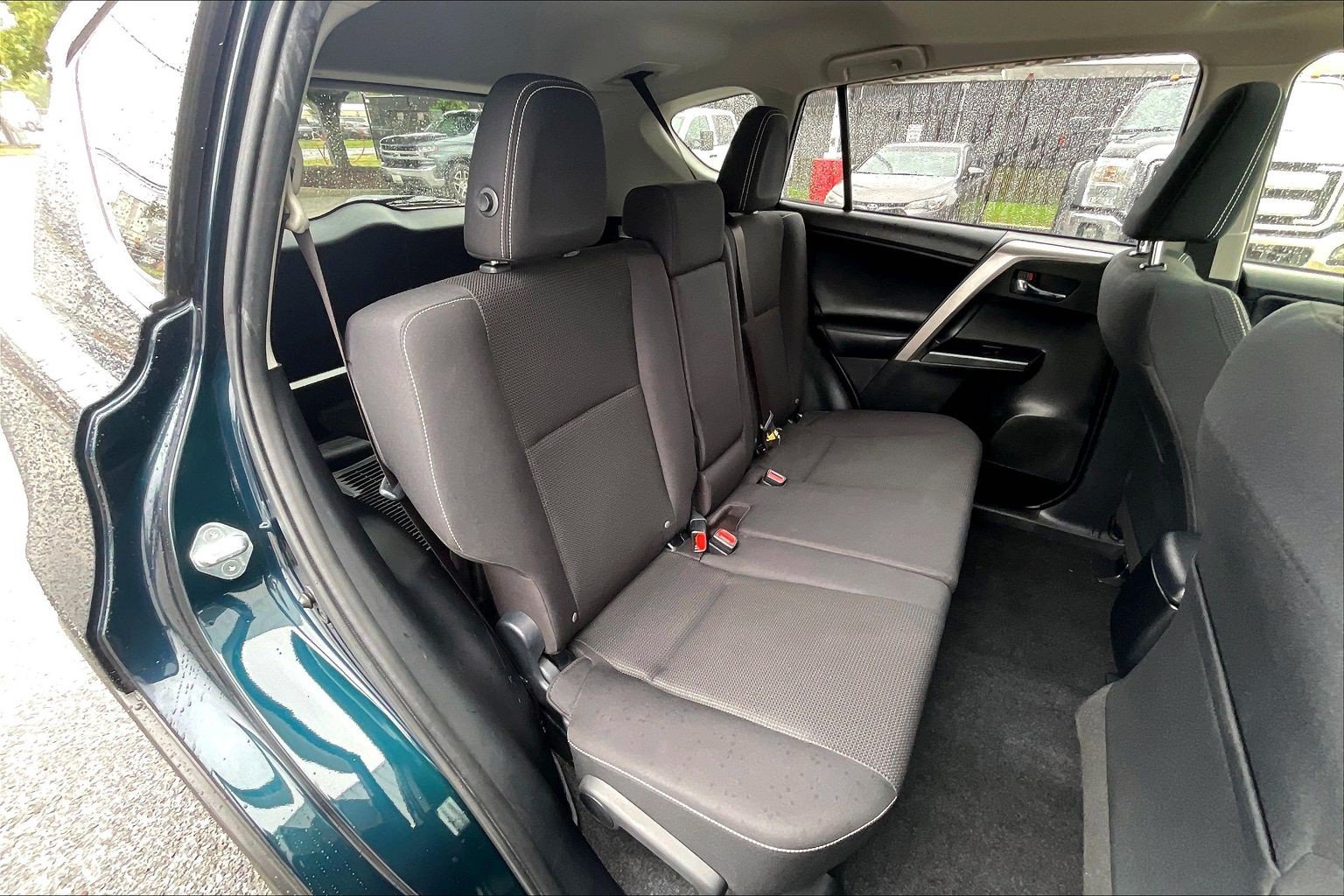 Used 2018 Toyota RAV4 XLE w/ Plus Extra Value Package AWD/4WD image 32