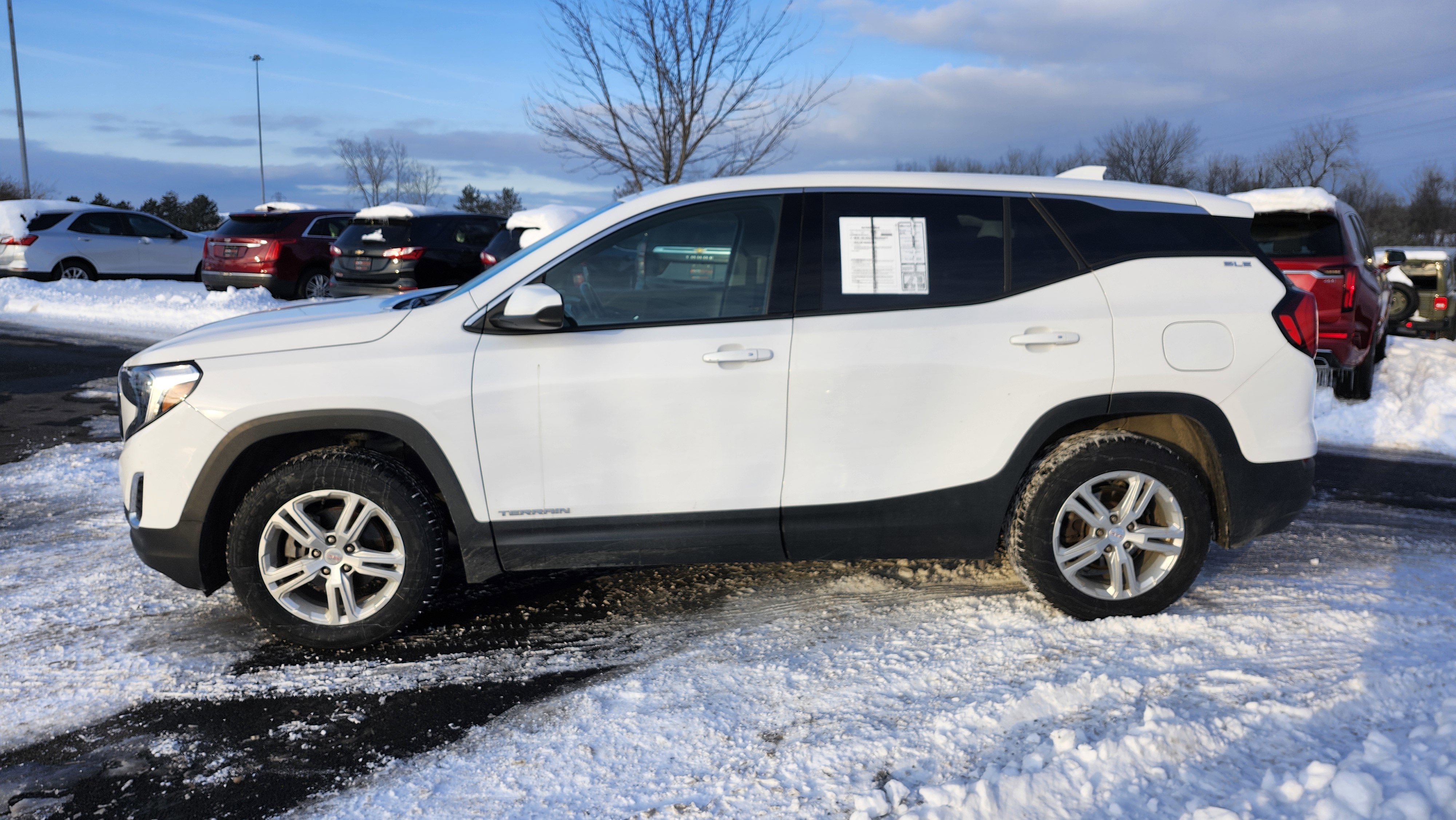 Used 2019 GMC Terrain SLE w/ LPO, Floor Liner Package image 13
