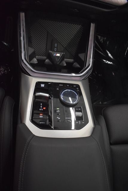 Used 2025 BMW X3 xDrive30i AWD/4WD image 28