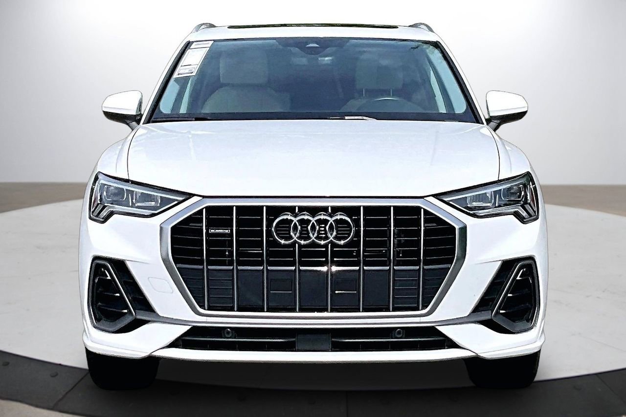 Used 2025 Audi Q3 2.0T Premium AWD/4WD image 3