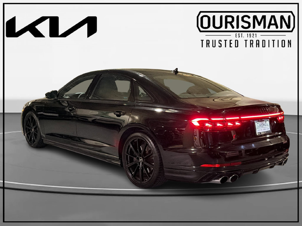 Used 2024 Audi S8 AWD/4WD image 3