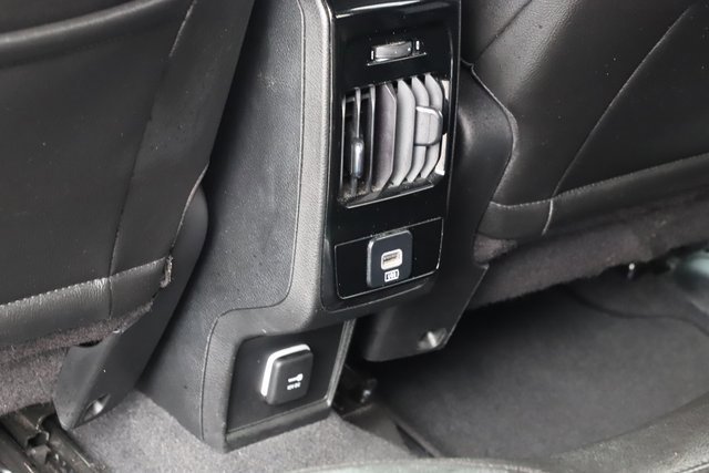 Used 2024 Jeep Compass Limited image 19
