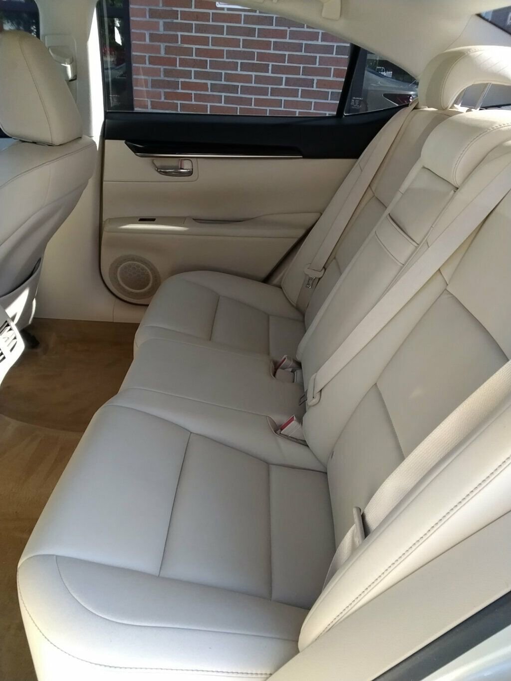 Used 2014 Lexus ES 350 FWD image 9