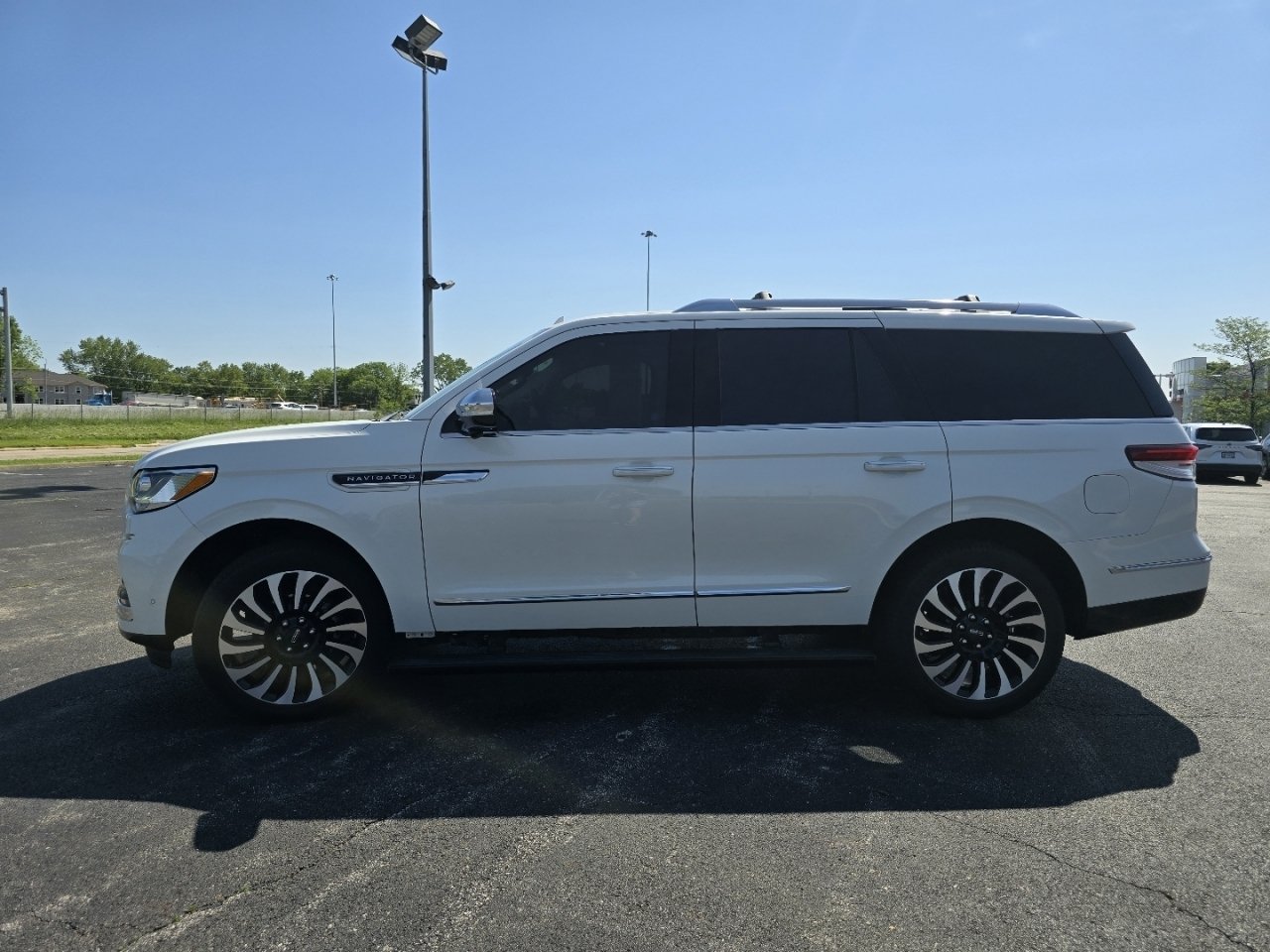 Used 2023 Lincoln Navigator Black Label AWD/4WD image 17
