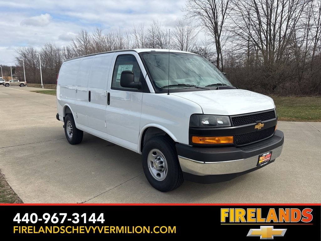 New 2026 Chevrolet Express 3500 RWD image 11