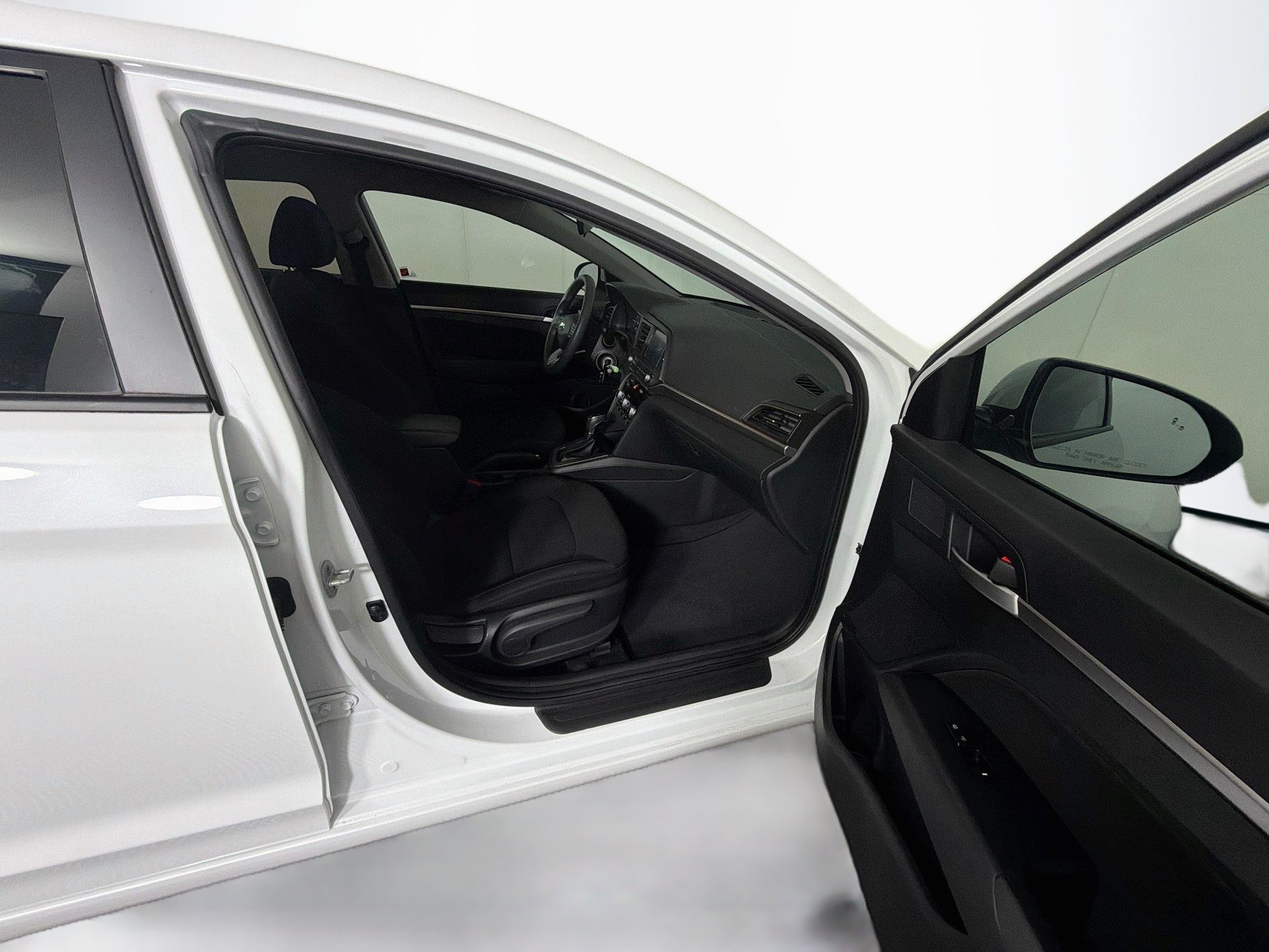 Used 2020 Hyundai Elantra SEL w/ Cargo Package (C1) FWD image 27