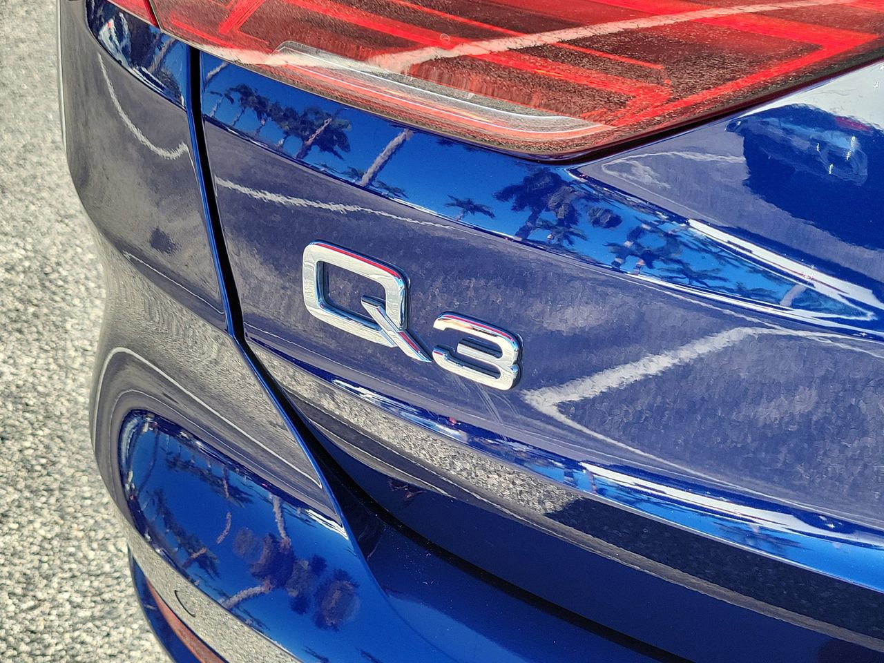 Used 2022 Audi Q3 2.0T Premium w/ Convenience Package image 7