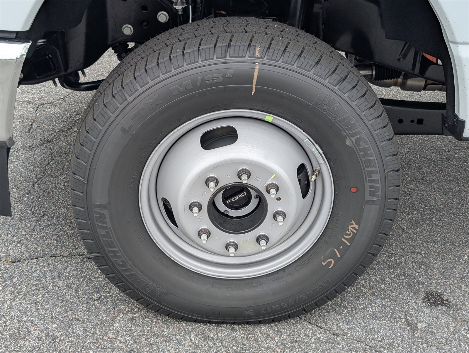 New 2026 Ford F350 XL w/ XL Chrome Package image 13