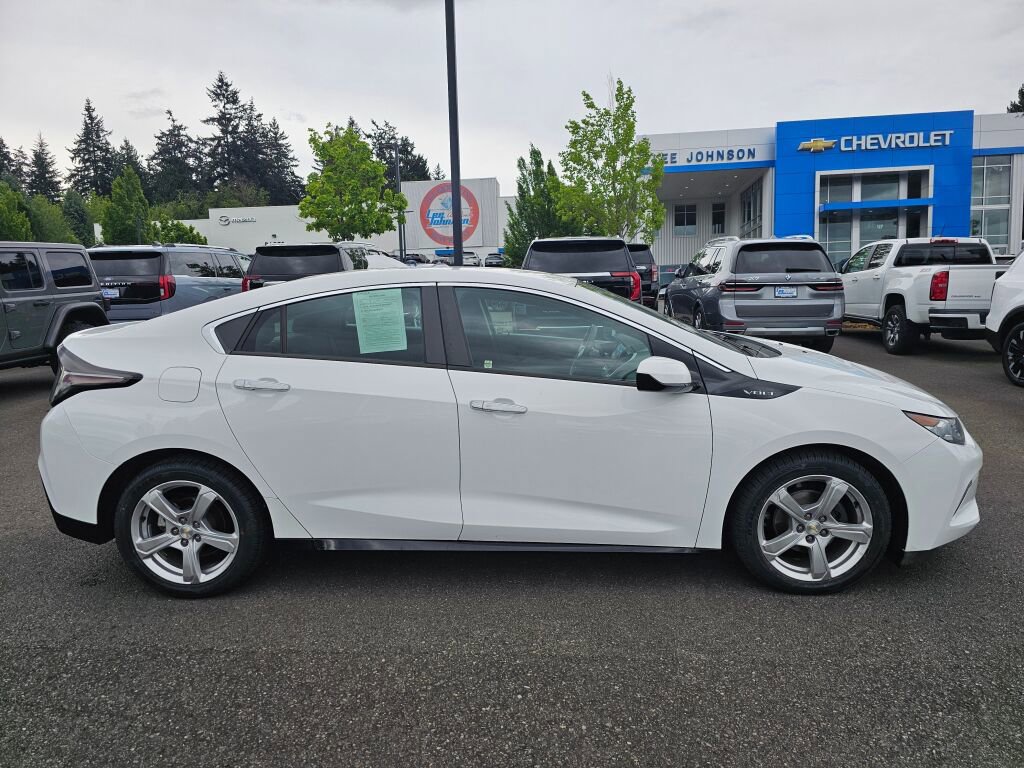 Used 2018 Chevrolet Volt LT FWD image 4