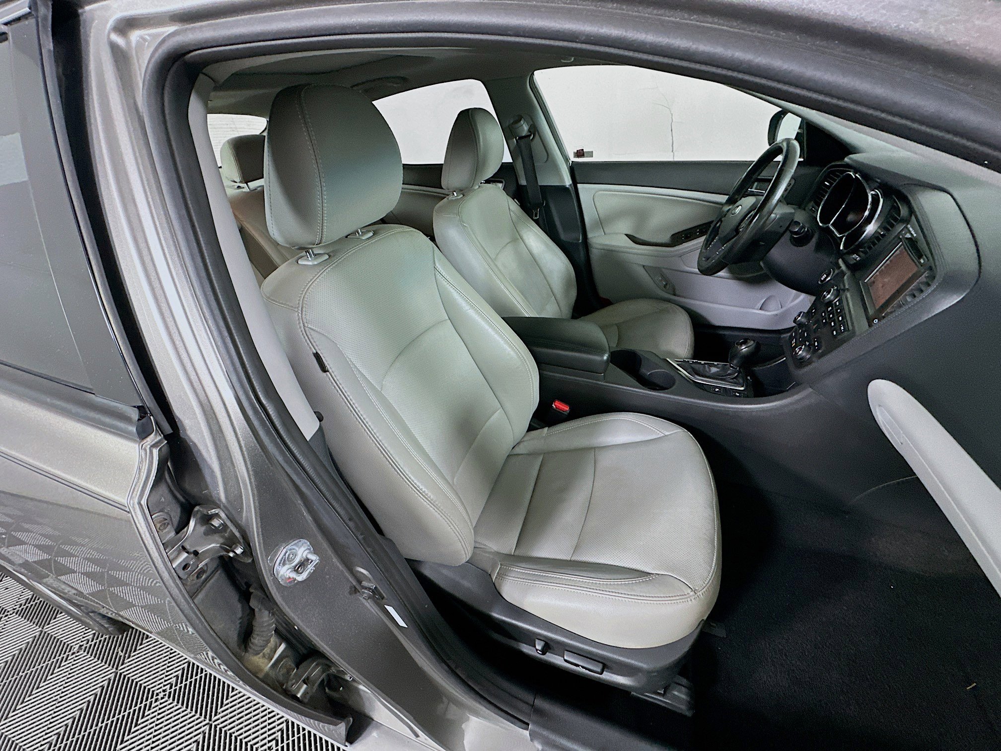 Used 2013 Kia Optima EX w/ Premium Pkg image 32