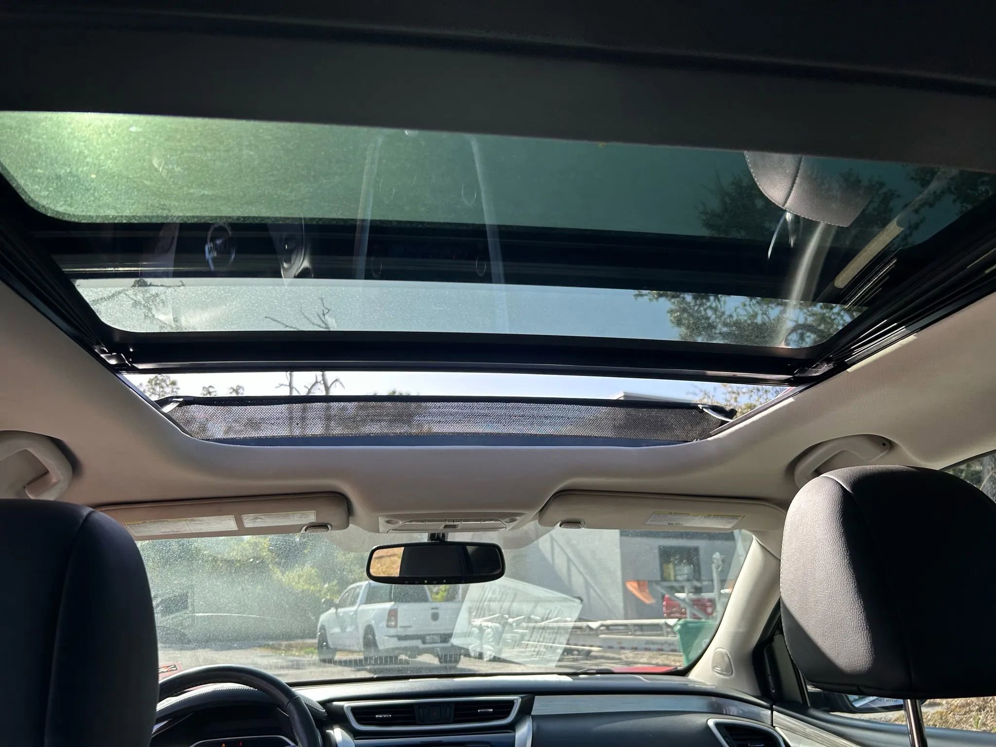 Used 2018 Nissan Murano SL w/ Moonroof Package image 17