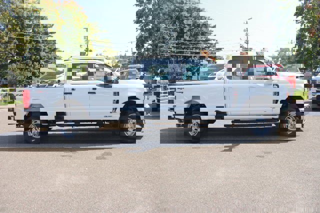 New 2026 Ford F250 XL image 5