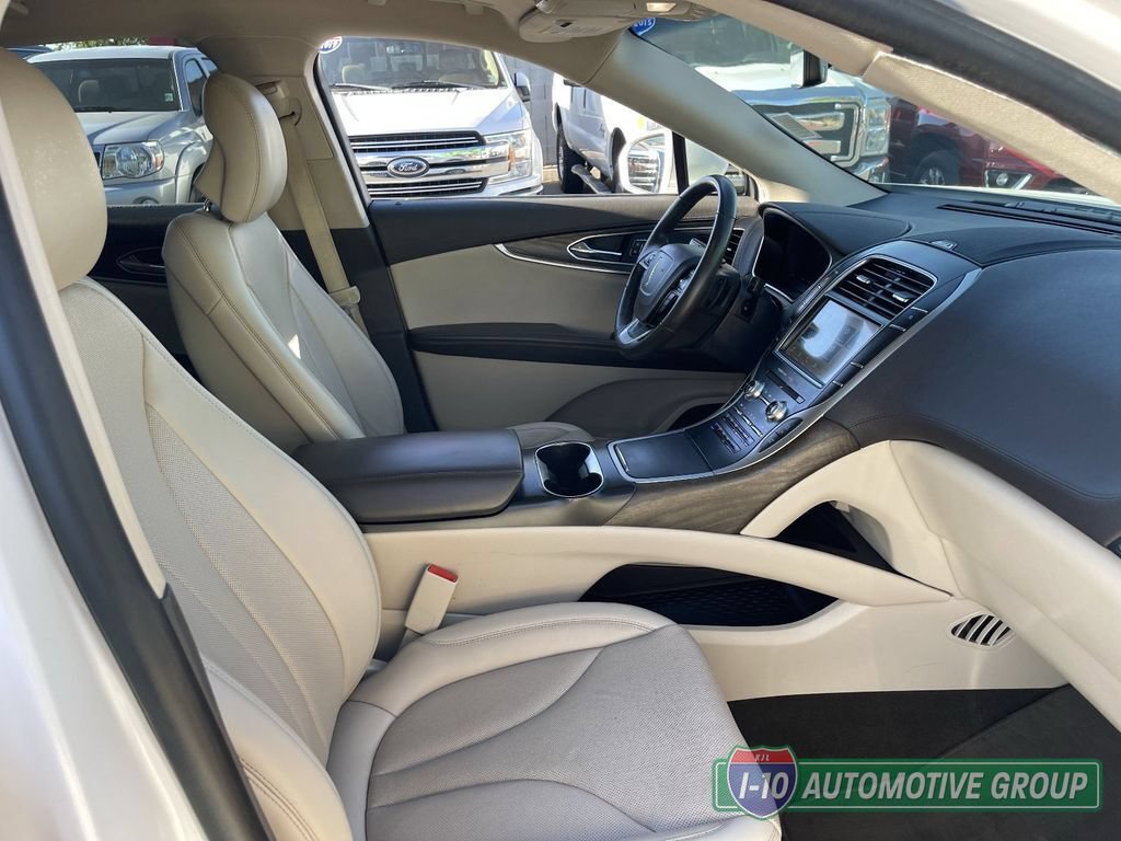 Used 2019 Lincoln Nautilus Reserve FWD image 13