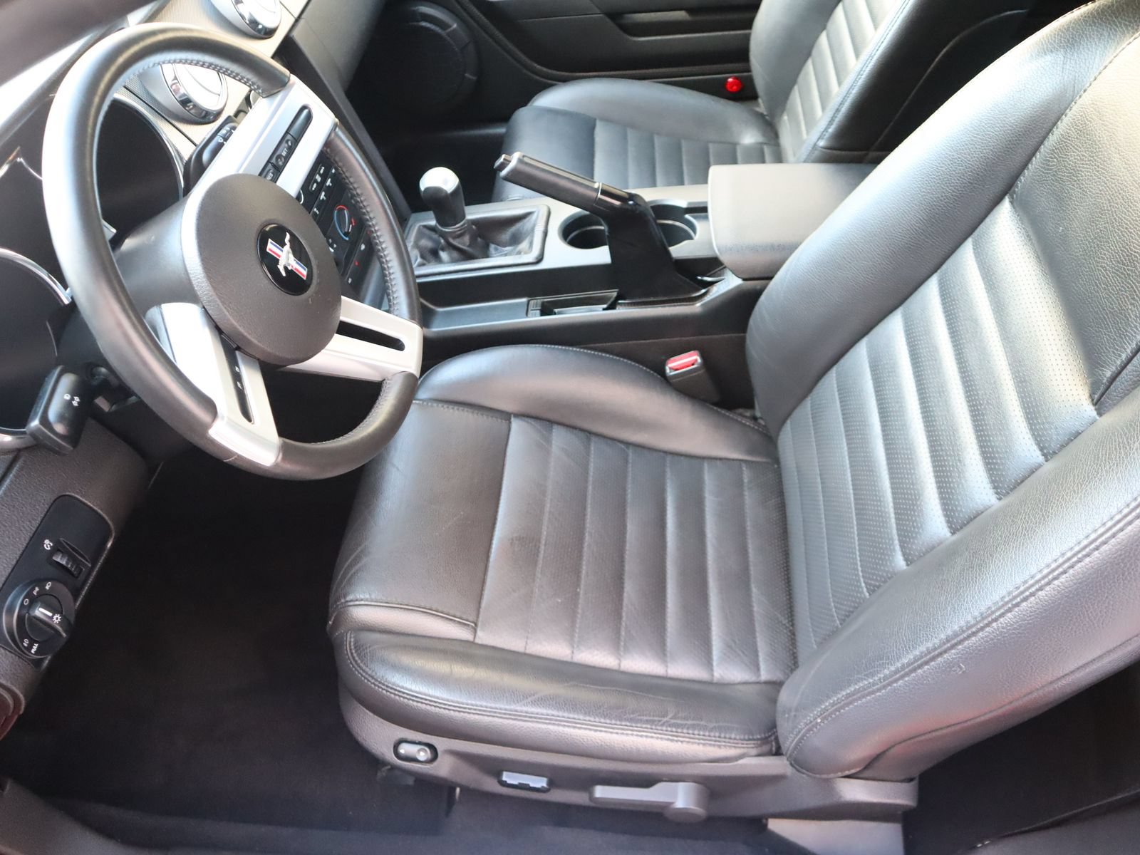 Used 2008 Ford Mustang GT RWD image 34