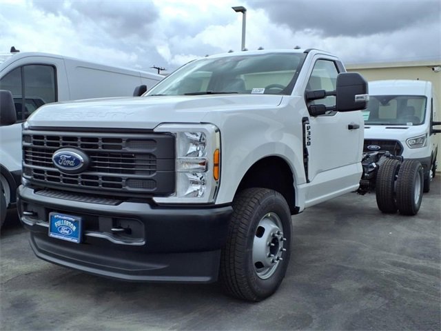 New 2025 Ford F350 XL