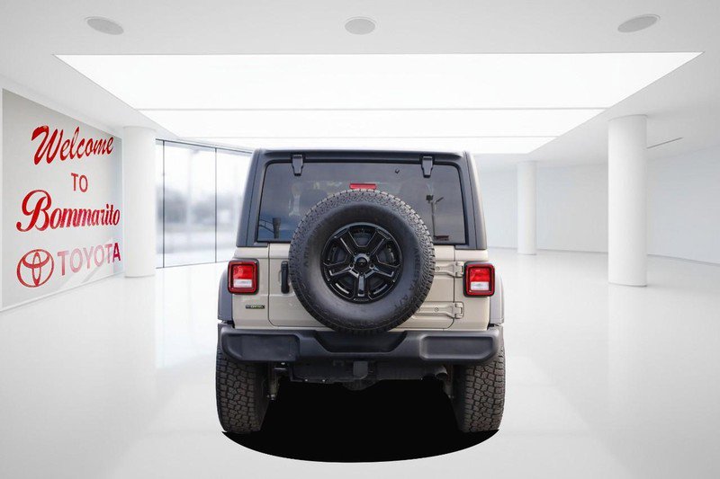 Used 2022 Jeep Wrangler Unlimited Sport image 6