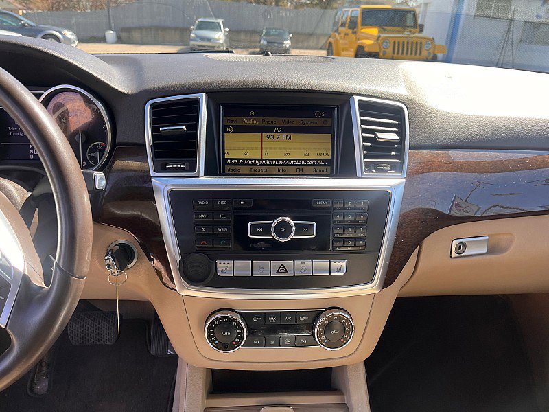 Used 2012 Mercedes-Benz ML 350 4MATIC image 18