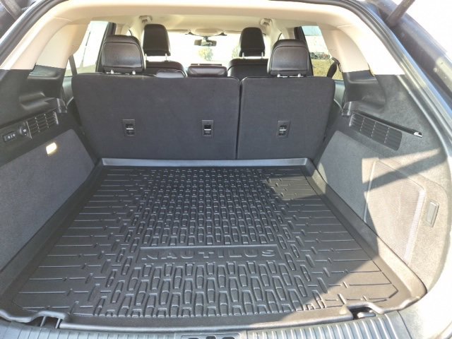 Used 2023 Lincoln Nautilus AWD w/ Premium Package image 8