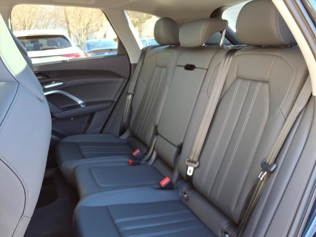 Used 2025 Audi Q5 Premium Plus AWD/4WD image 10