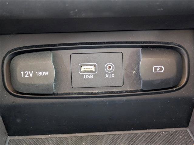 Used 2019 Hyundai Santa Fe SE image 14