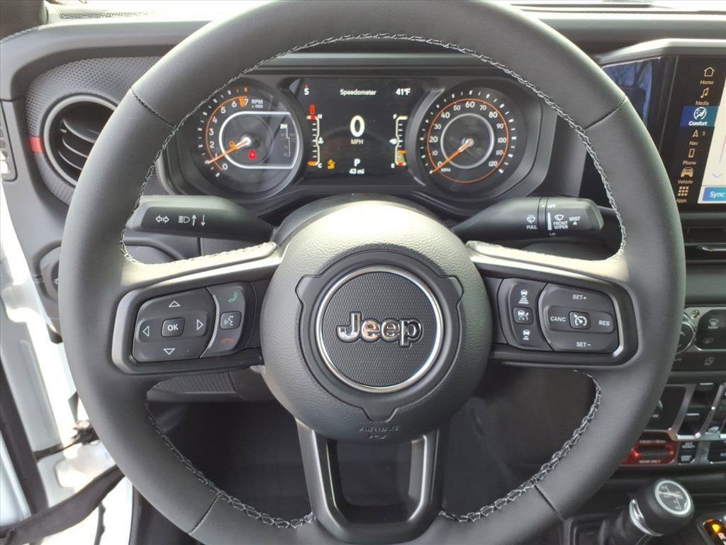 New 2026 Jeep Gladiator Rubicon AWD/4WD image 12