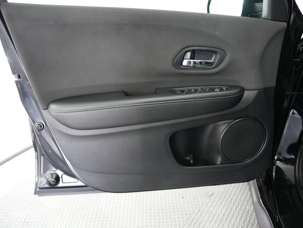 Used 2020 Honda HR-V Sport image 42