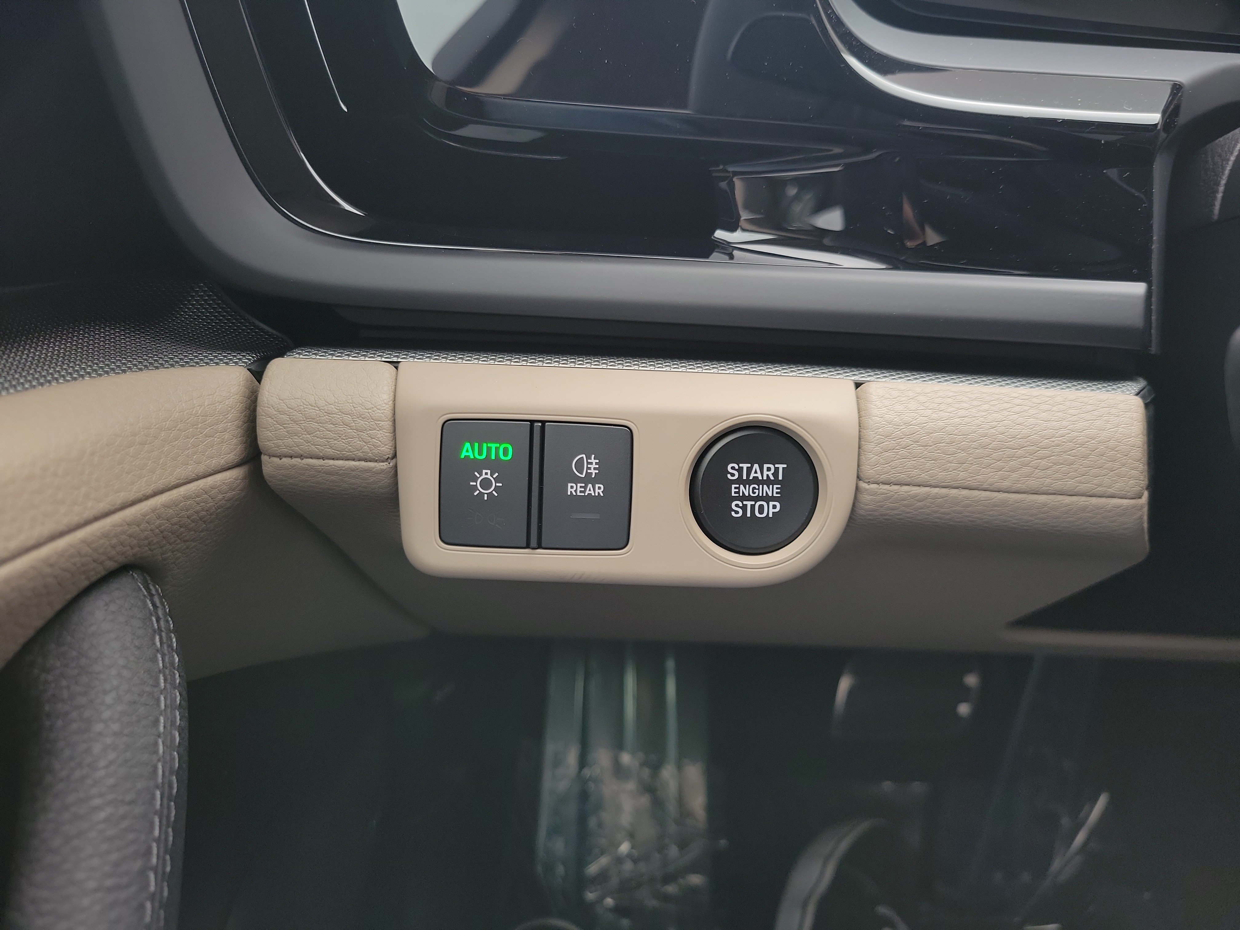 New 2026 Porsche Panamera RWD image 32