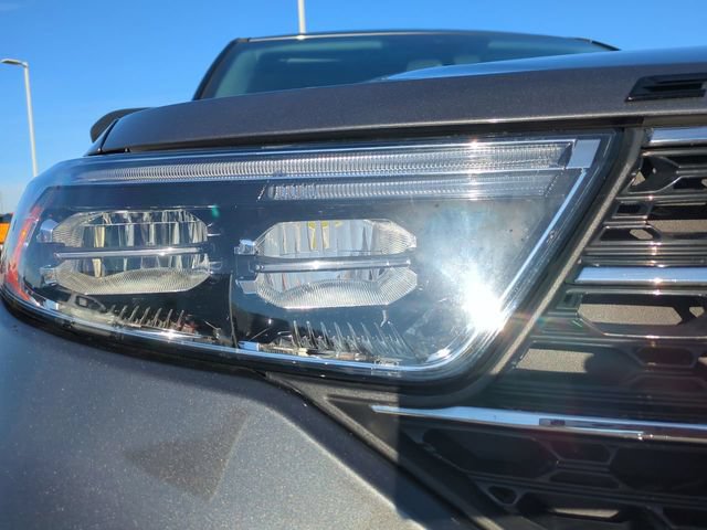 Used 2022 Ford Explorer XLT w/ Equipment Group 202A AWD/4WD image 10