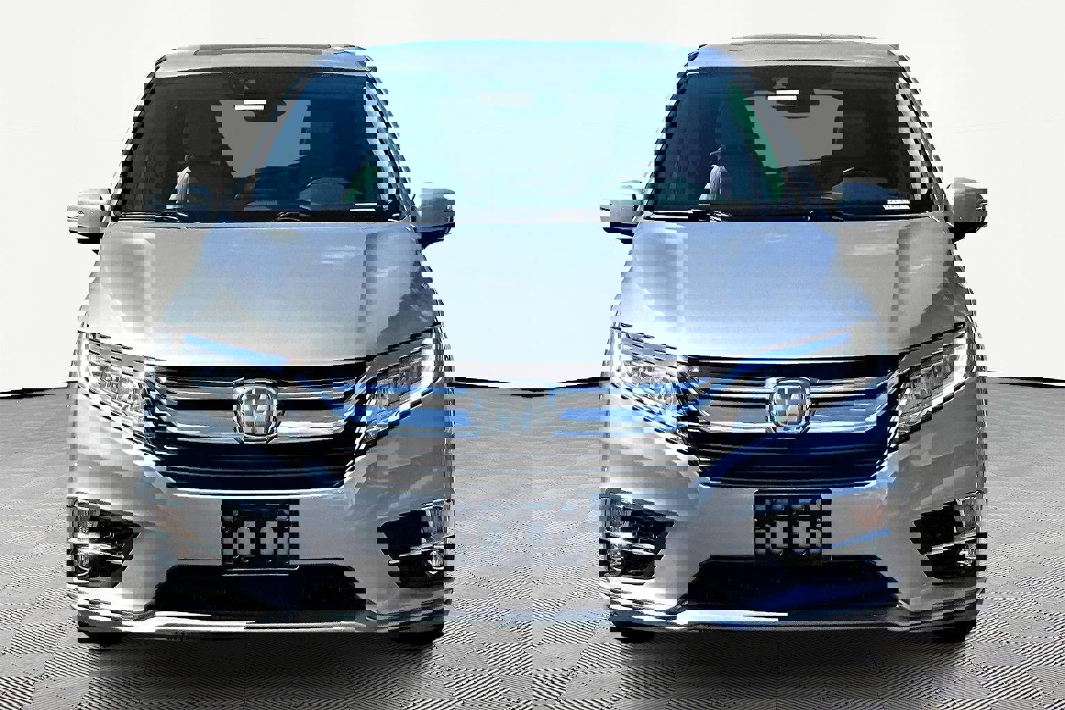 Used 2018 Honda Odyssey Elite image 2