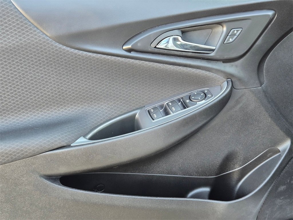Used 2024 Chevrolet Malibu LT image 11