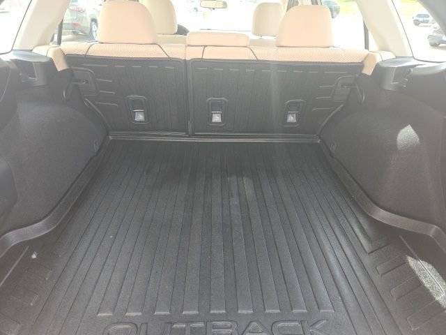 Used 2019 Subaru Outback 2.5i image 9