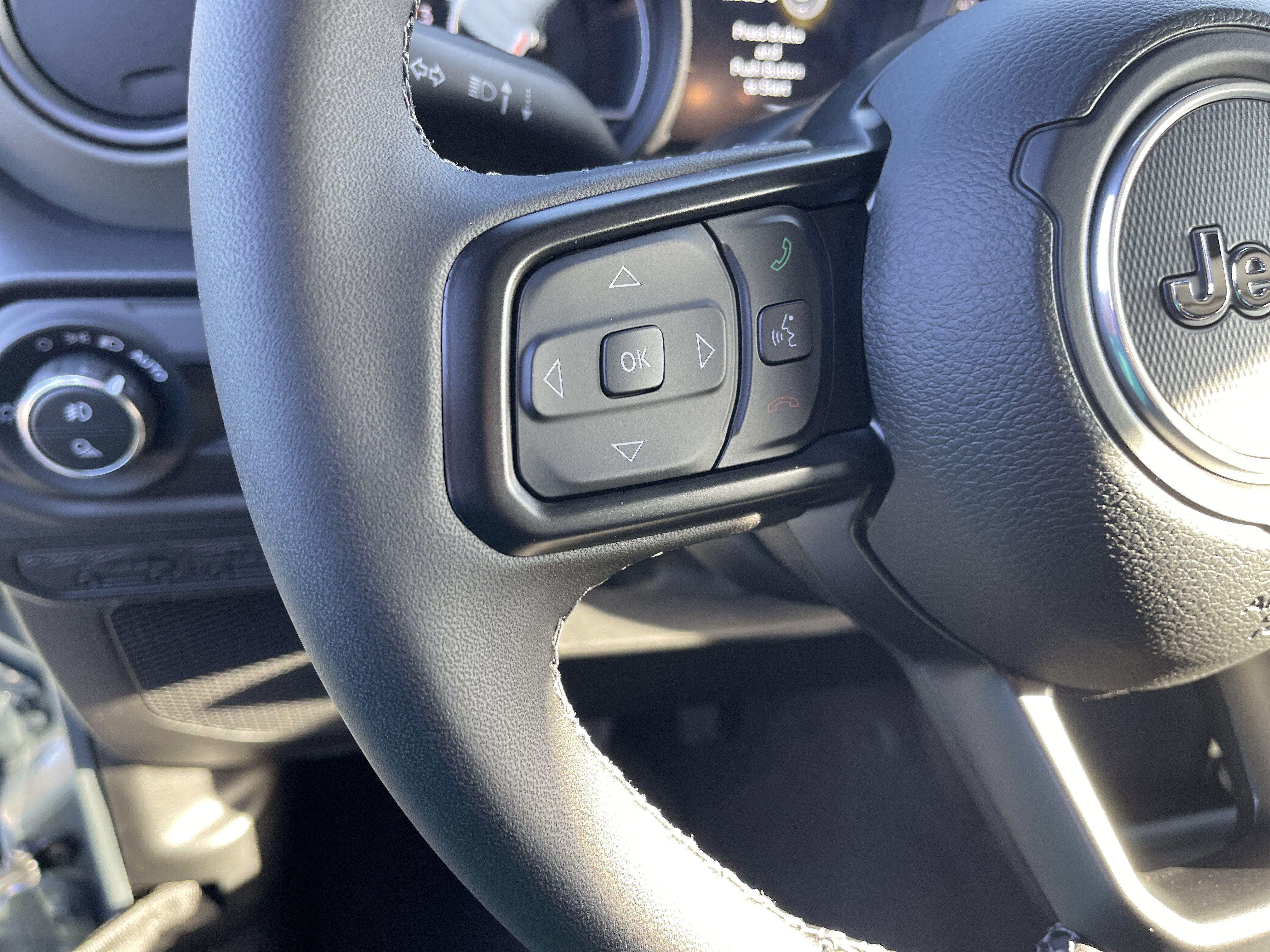 New 2025 Jeep Gladiator Mojave image 21