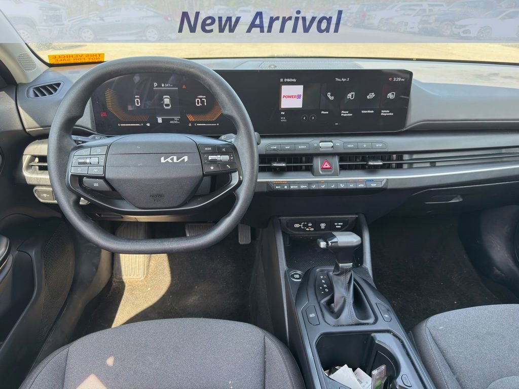 Used 2025 Kia K4 LXS image 8
