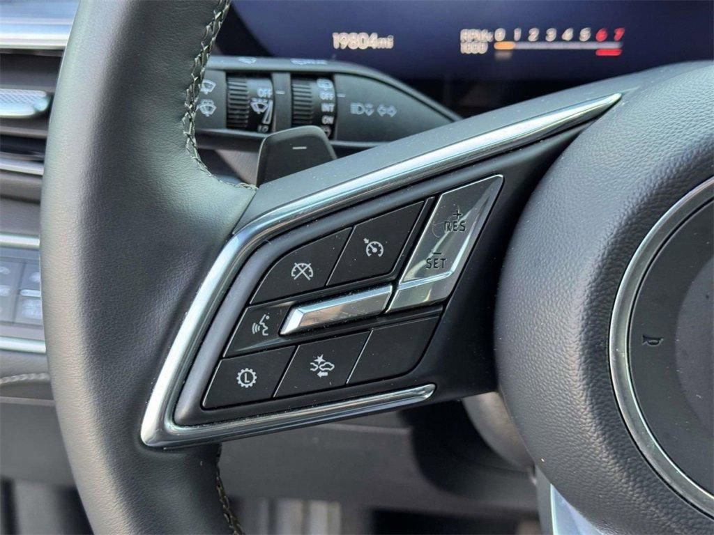 Used 2025 Buick Enclave Preferred AWD/4WD image 11