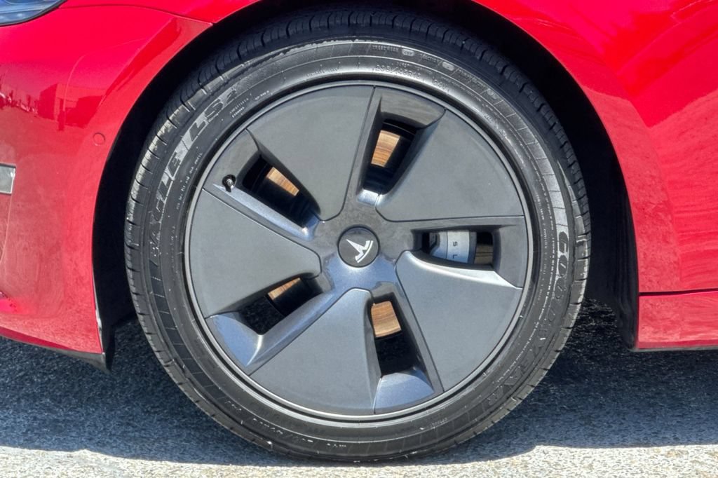 Used 2022 Tesla Model 3 Long Range AWD/4WD image 24