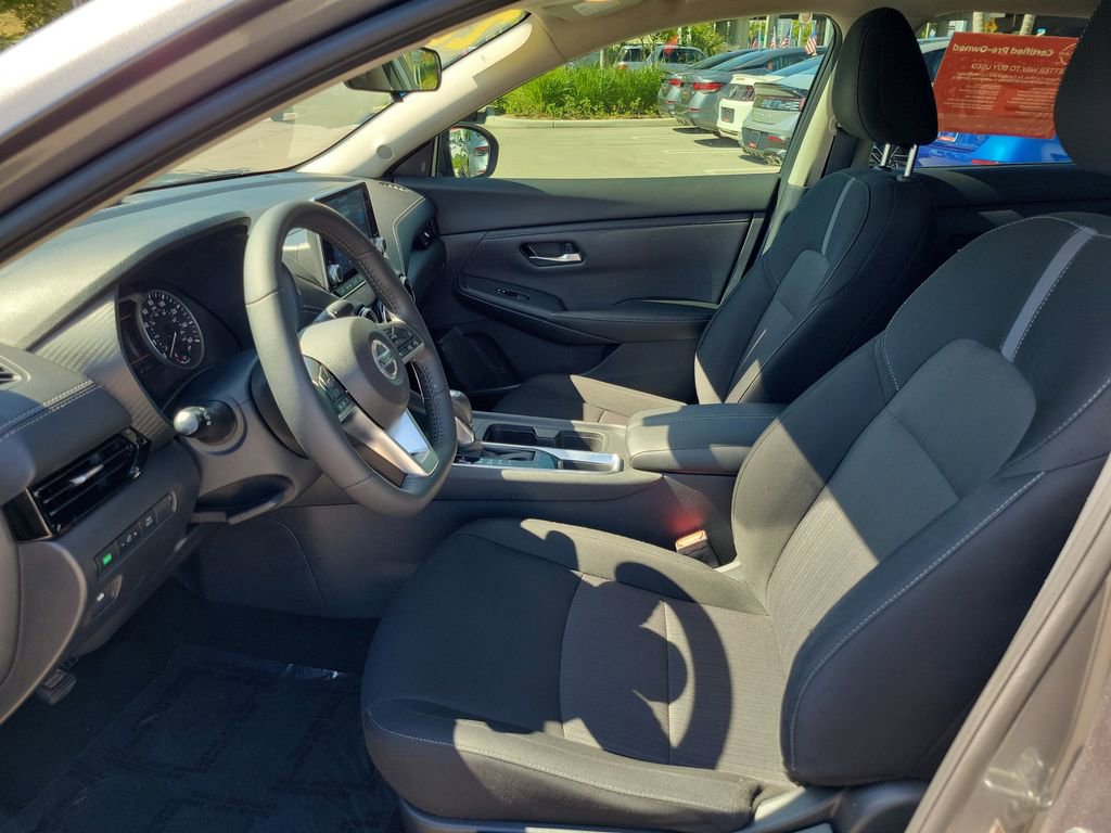 Used 2022 Nissan Sentra SV w/ All-Weather Package FWD image 14