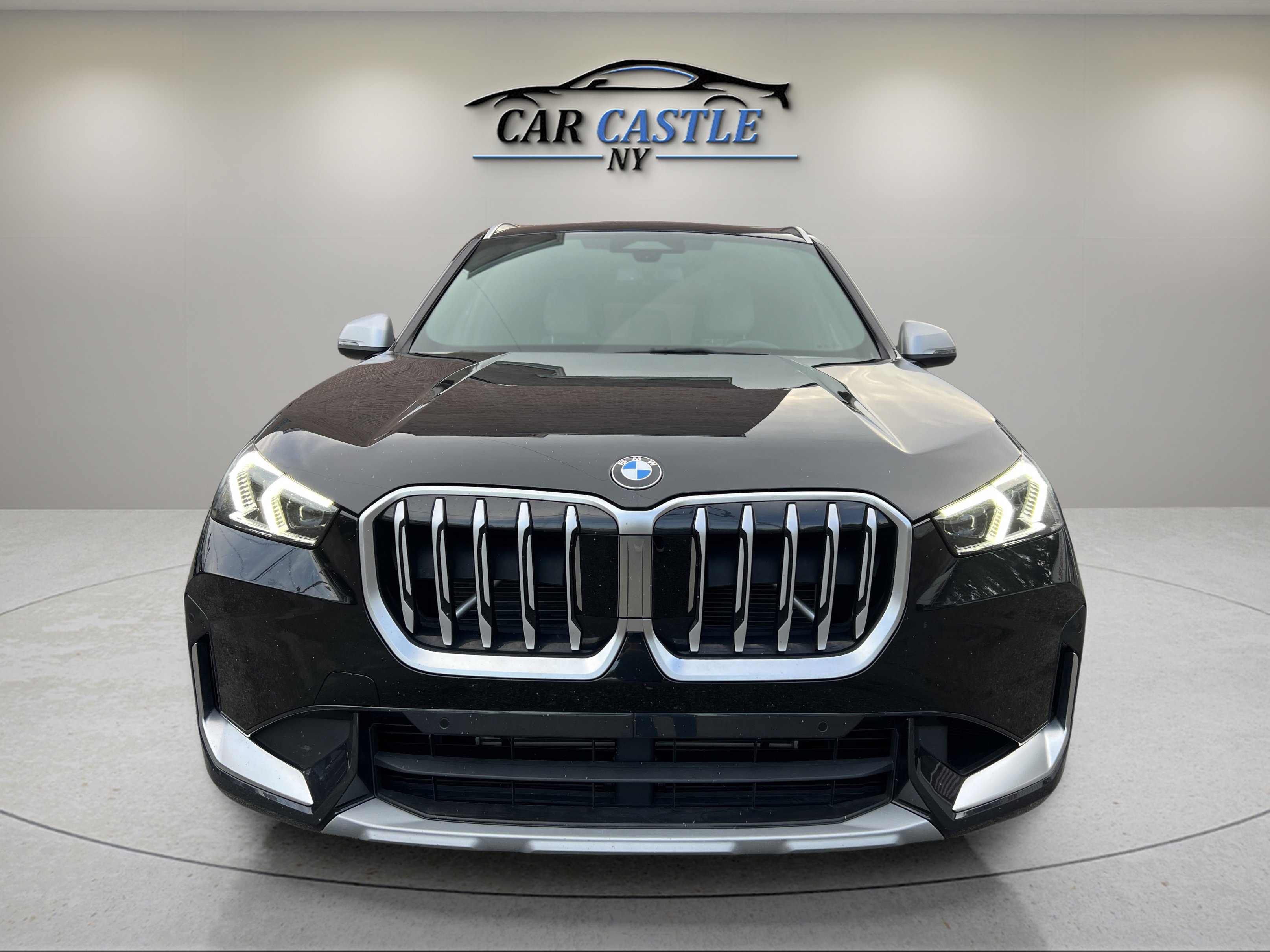 Used 2024 BMW X1 xDrive28i image 3