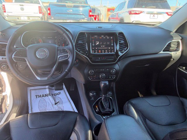 Used 2019 Jeep Cherokee Limited AWD/4WD image 16