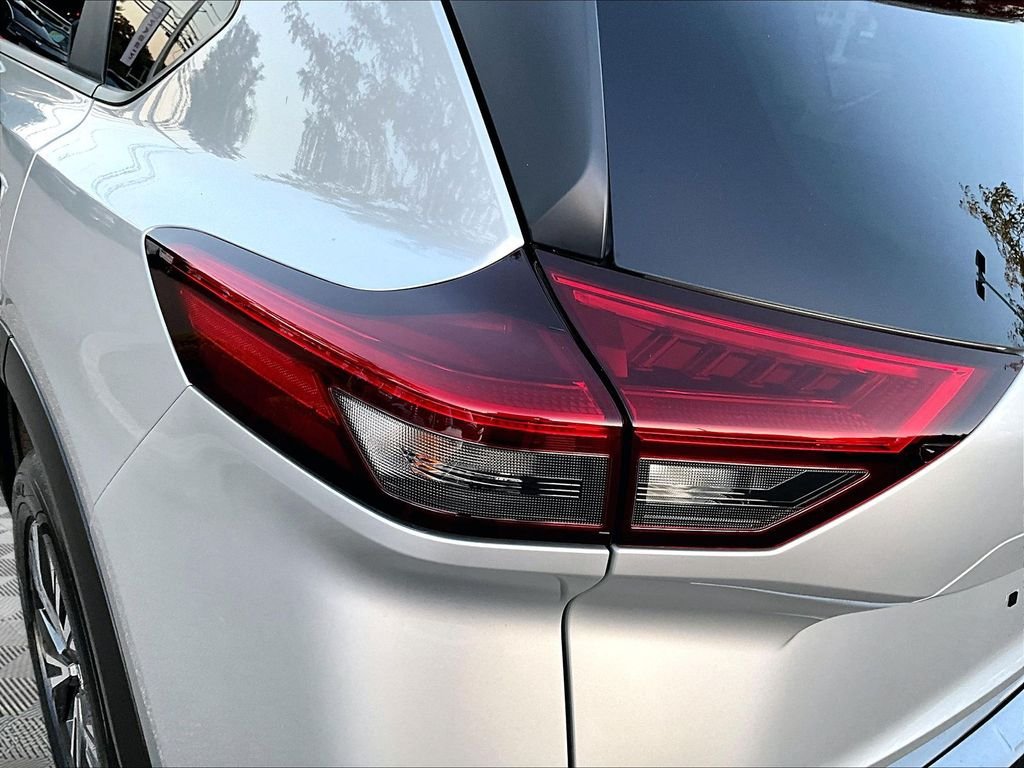 Certified 2023 Nissan Rogue SV AWD/4WD image 33