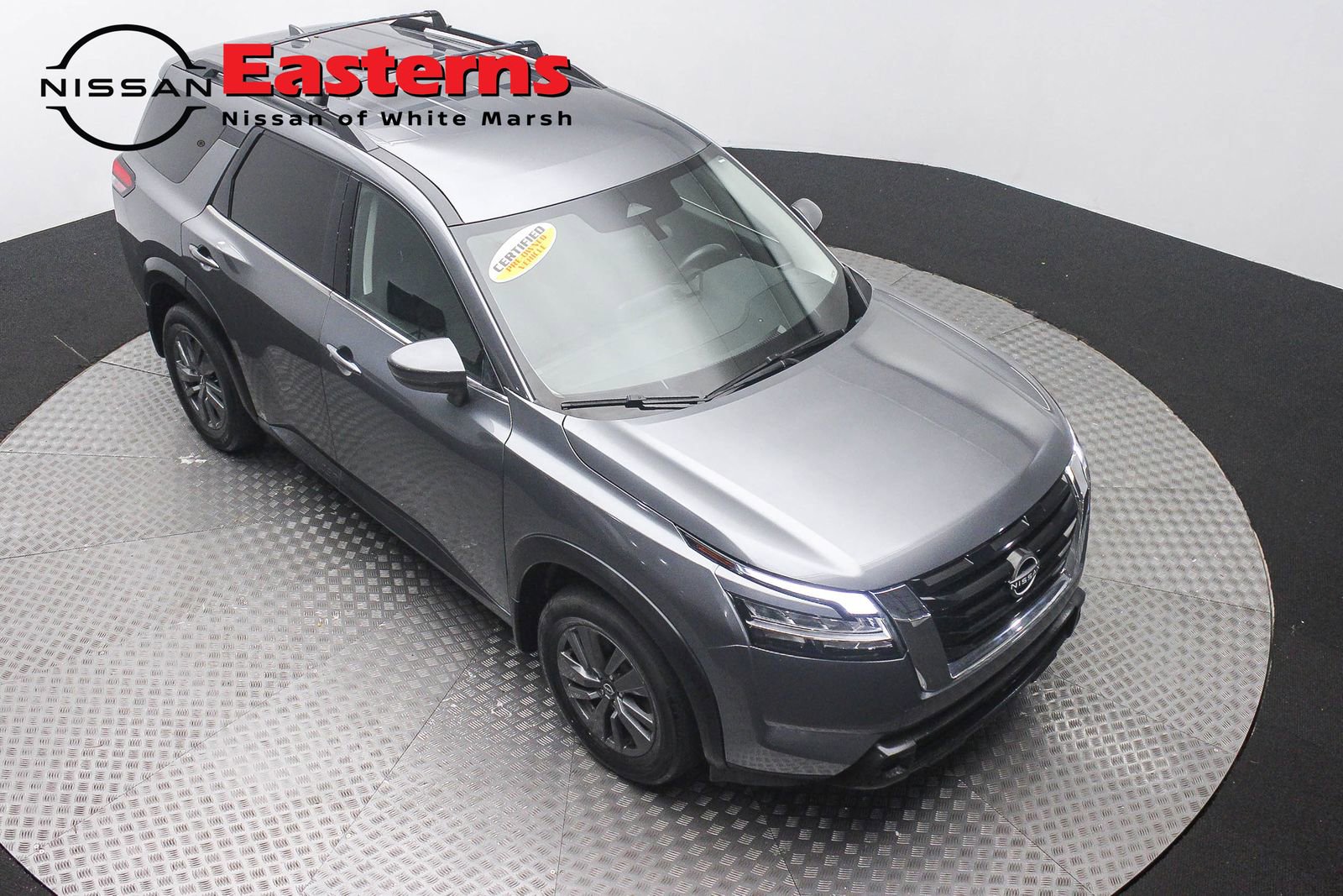 Used 2022 Nissan Pathfinder SV AWD/4WD image 3