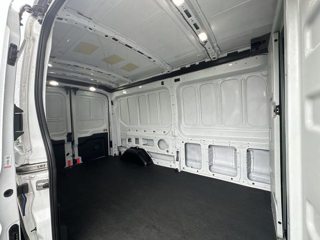 Used 2019 Ford Transit 150 148 Medium Roof RWD image 27